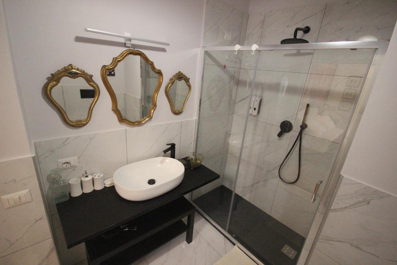 Il Chiostro Apartment Каляри Екстериор снимка