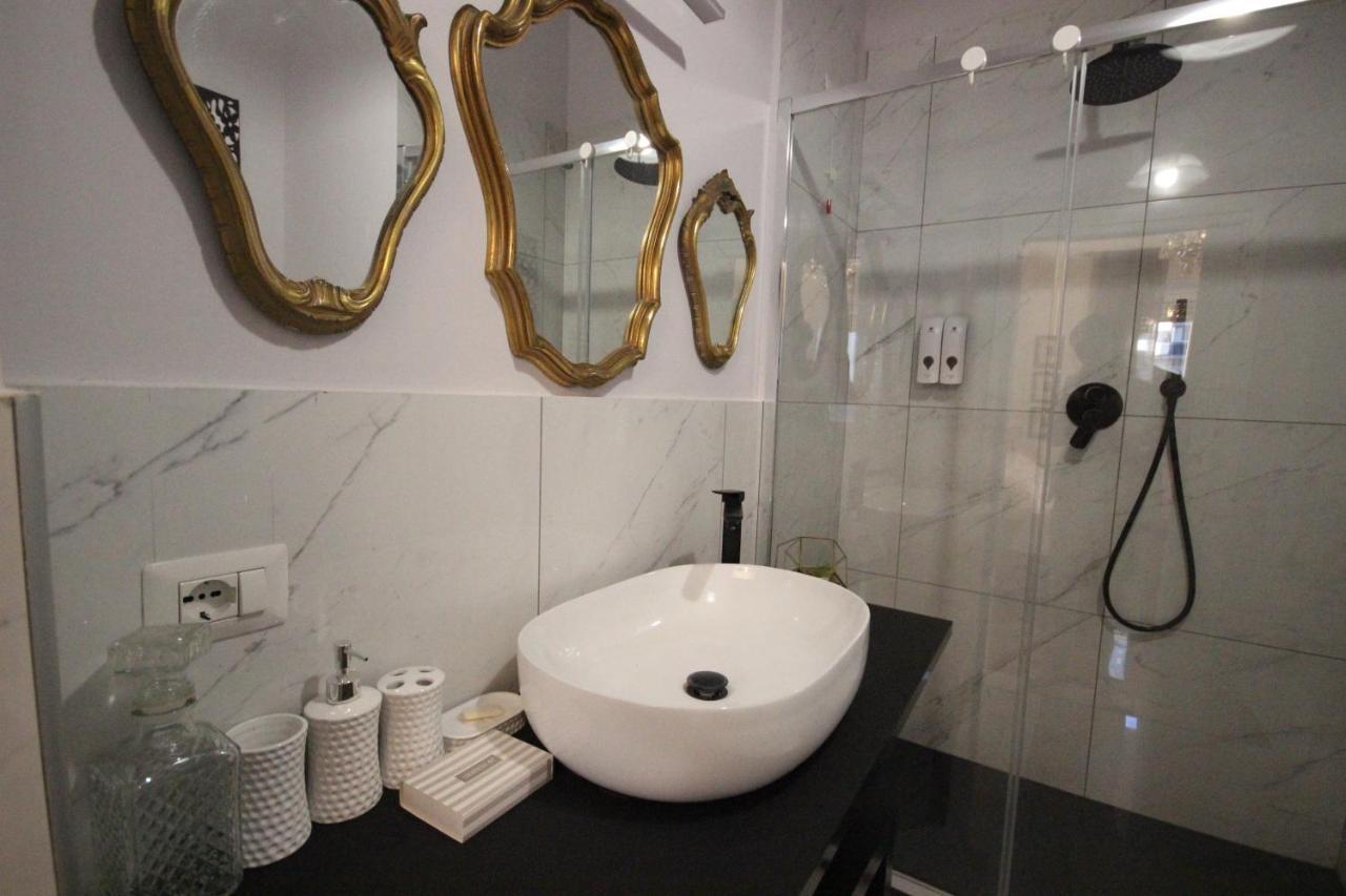 Il Chiostro Apartment Каляри Екстериор снимка